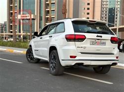 جیپ گراند شیرۆکی